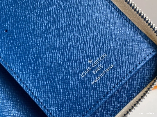 Cheap VUITTON ZIPPY LOUIS WALLET 0714